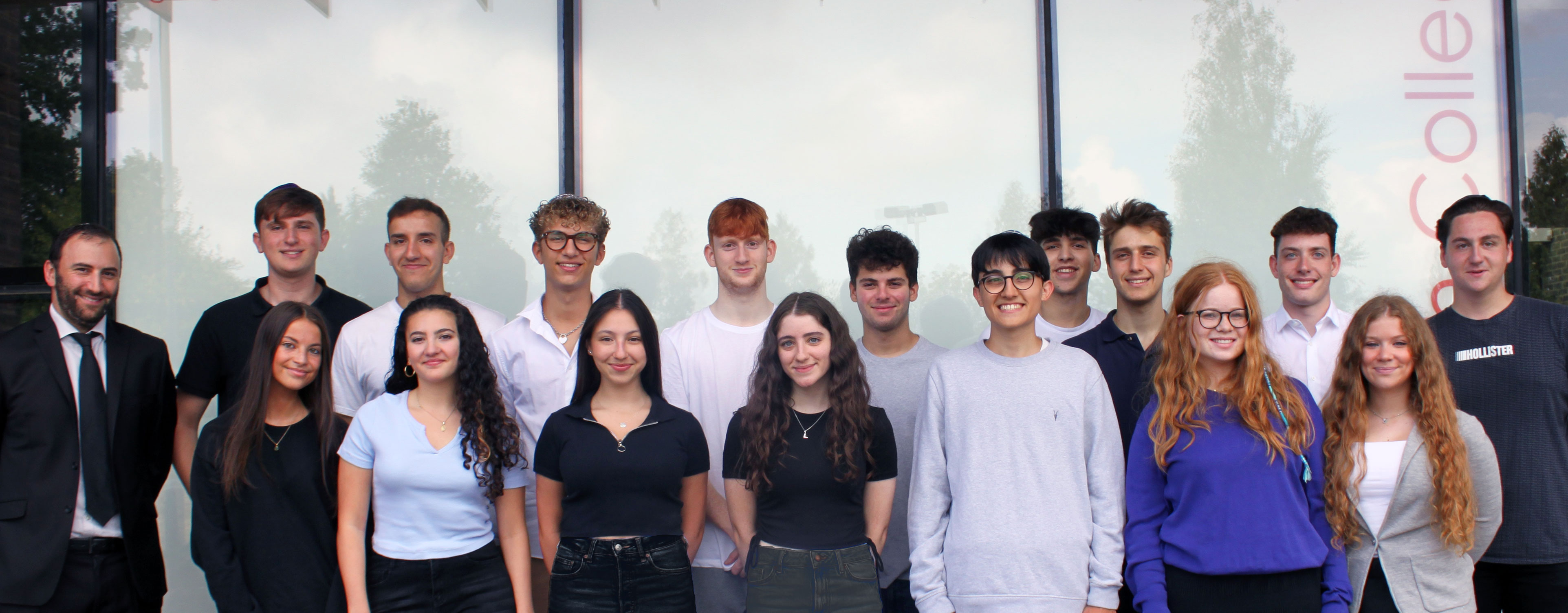 A-Level-Results-Day---18-08-22-(Cropped-2)